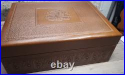 1945 John Middleton Deluxe Tobacco Blending Chest Vintage Glass Jars Booklets