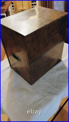 19TH C BURL WALNUT HUMIDOR BOXA 19th Century Burr Walnut Humidor
