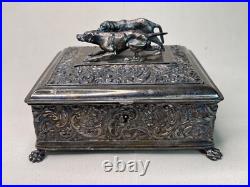 19th Century Meriden Wilcox Gilt Silver Plate Humidor with Bronze Hunting Dogs 19th Century Meriden Wilcox Gilt Silver Plate Humidor with Bronze Hunting Dogs