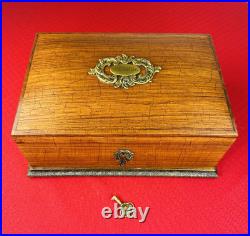 ANTIQUE CN SWIFT NEW YORK MAHOGANY SMOKING CIGAR HUMIDOR CASE With Key Complete