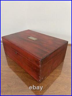AQ Rare Large Cigar Humidor withMilk Glass Lining Inside-5.5lbs-Great Condition