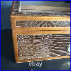 Adorini Vega Deluxe glass top humidor
