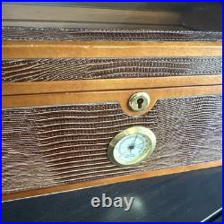 Adorini Vega Deluxe glass top humidor
