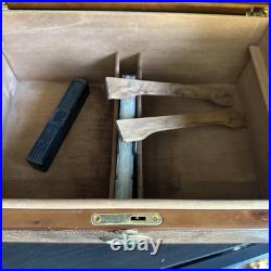 Adorini Vega Deluxe glass top humidor