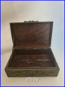 Antique Chinese Dragon humidor cigar Box high relief decorated Antique Chinese Dragon humidor cigar Box high relief decorated