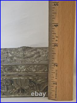 Antique Chinese Dragon humidor cigar Box high relief decorated Antique Chinese Dragon humidor cigar Box high relief decorated