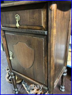 Antique Cushman Cabinet Humidor Bennington, Vermont Brass Lined Original Finish