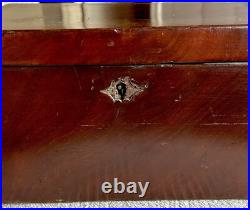 Antique Mahogany Humidor 7.5x10.5x6.25