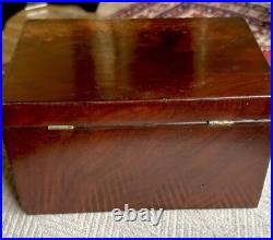 Antique Mahogany Humidor 7.5x10.5x6.25