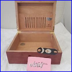 Ashton Savoy Executive Humidor with Big Ring Gauge Double Guillotine Cigar Cutter