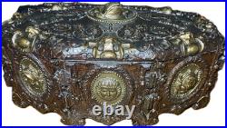 Beautiful Vintage Wooden Ornate Humidor