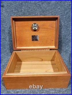 Beautiful Wood Cigar Humidor Box Very Nice