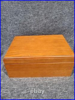 Beautiful Wood Cigar Humidor Box Very Nice