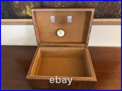 Beautiful Wood Cigar Humidor Box Very Nice