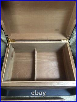 CAO CX2 Cigar HUMIDOR LEATHER/SUEDE, Very Nice Condition. Preowned