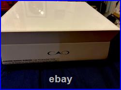 CAO Vision Cigar Box Humidor Blue LED Lighting White Piano Gloss Finish MINT CAO Vision Cigar Box Humidor Blue LED Lighting White Piano Gloss Finish MINT