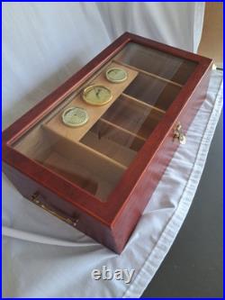 CIGAR HUMIDOR COUNTER DISPLAY/ BARTOP DISPLAY Cherry Finish Unbranded 100+ CIGAR HUMIDOR COUNTER DISPLAY/ BARTOP DISPLAY Cherry Finish Unbranded 100+