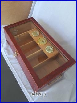 CIGAR HUMIDOR COUNTER DISPLAY/ BARTOP DISPLAY Cherry Finish Unbranded 100+ CIGAR HUMIDOR COUNTER DISPLAY/ BARTOP DISPLAY Cherry Finish Unbranded 100+
