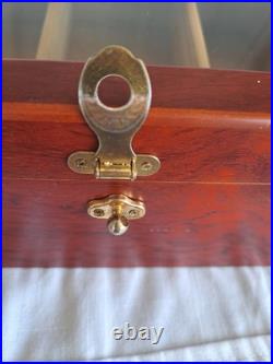 CIGAR HUMIDOR COUNTER DISPLAY/ BARTOP DISPLAY Cherry Finish Unbranded 100+ CIGAR HUMIDOR COUNTER DISPLAY/ BARTOP DISPLAY Cherry Finish Unbranded 100+