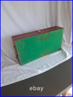 CIGAR HUMIDOR COUNTER DISPLAY/ BARTOP DISPLAY Cherry Finish Unbranded 100+ CIGAR HUMIDOR COUNTER DISPLAY/ BARTOP DISPLAY Cherry Finish Unbranded 100+