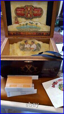 Chateau De La Fuente Cigar Box/humidor NO CIGARS