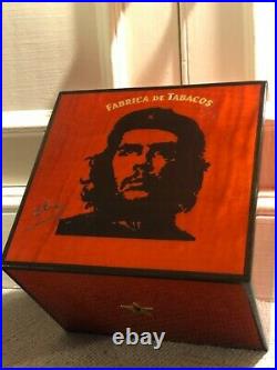 Che Robusto humidor, for 25 cigars by Elie Bleu