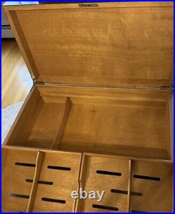 Cherry Lacquer Cigar Humidor. The Humidor Holds Up To 250 Cigars. No Key