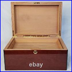 Cigar Humidor Tobacco Leaf Lacquer Wood Table Top Box 13.5w x 9.5d x 6h