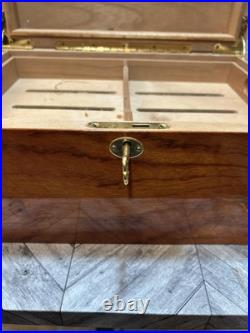 Classic IDC Supreme Humidor With2 Keys 13.5 X 9.5 X 6 for that special aficionado