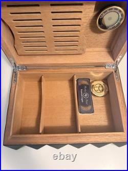Colibri Quasar Desktop Humidor Black