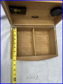 Comoy's Of London Cigar Humidor Carbon Fiber Pattern With Digital Thermo Meter