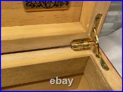 Conoscere Wood Humidor With Spanish Cedar Lining