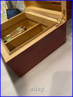 Conoscere Wood Humidor With Spanish Cedar Lining