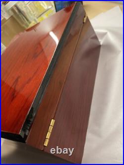 Conoscere Wood Humidor With Spanish Cedar Lining