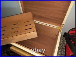 Custom Cigar Humidor (La Rosa Especial) Quality Made Beautiful Artwork