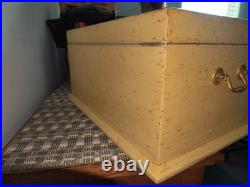 Custom Cigar Humidor (La Rosa Especial) Quality Made Beautiful Artwork