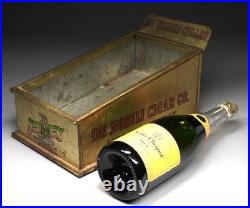 De Nobili Cigars Long Island City NY Store Countertop Advertising Humidor