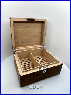 Diamond Crown Drake 40 Count Humidor St. James Series with Imperfections