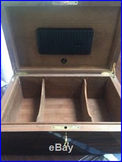 Dunhill Inlaid Humidor / Handsome