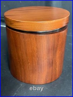 Dunhill Italy Round Walnut Wood Pipe Tobacco Humidor 5.25 high by 5 wide