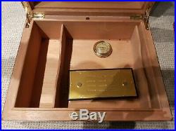 Elie Bleu Medals Medailles Mahogany Humidor (75 Cigars) Flor Fina, Original Key