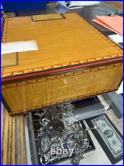 Elie bleu humidor Used Geometric Pattern