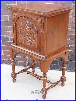 English Tudor Antique Arts & Crafts humidor smoke cigar stand cabinet Table