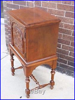 English Tudor Antique Arts & Crafts humidor smoke cigar stand cabinet Table