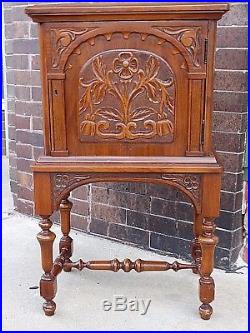 English Tudor Antique Arts & Crafts humidor smoke cigar stand cabinet Table