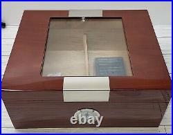 Fashioned Lacquered Walnut Wood Cedar Lined Cigar Humidor Holds 60