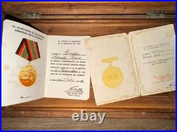 Fidel Castro Signature and Associated Gift Humidor 1981 Cigars Collectable Rare