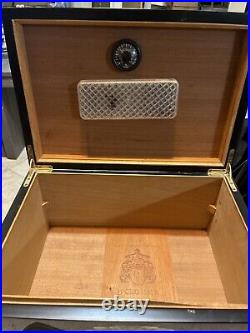 H Upmann Humidor Large Rare Estate Find Cigar Box As Is Good Shape Habana