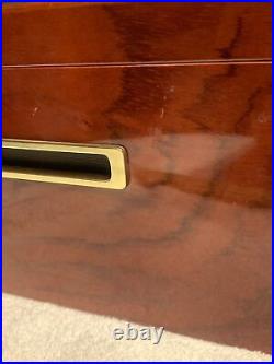 Holt's Cigar Co Glass Top Cigar Humidor 120 Ct. Humidifier Cedar Cherry & Key