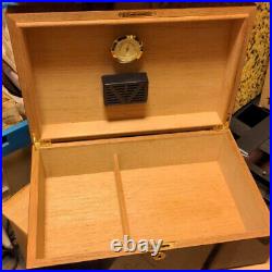 Humidor Cigar Holder